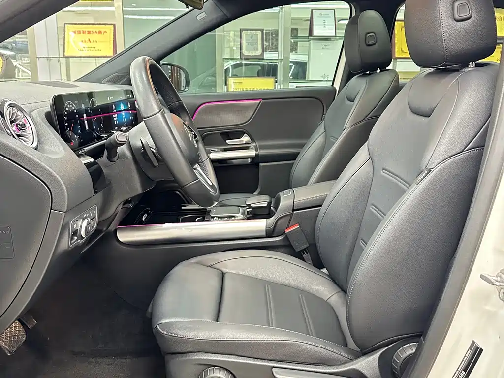 Mercedes-Benz GLA — фото 6