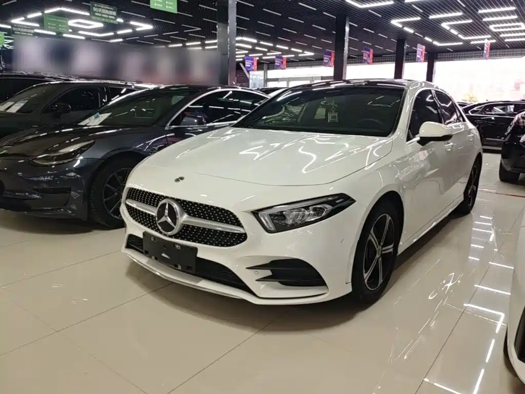 Mercedes-Benz A-Class — фото 1