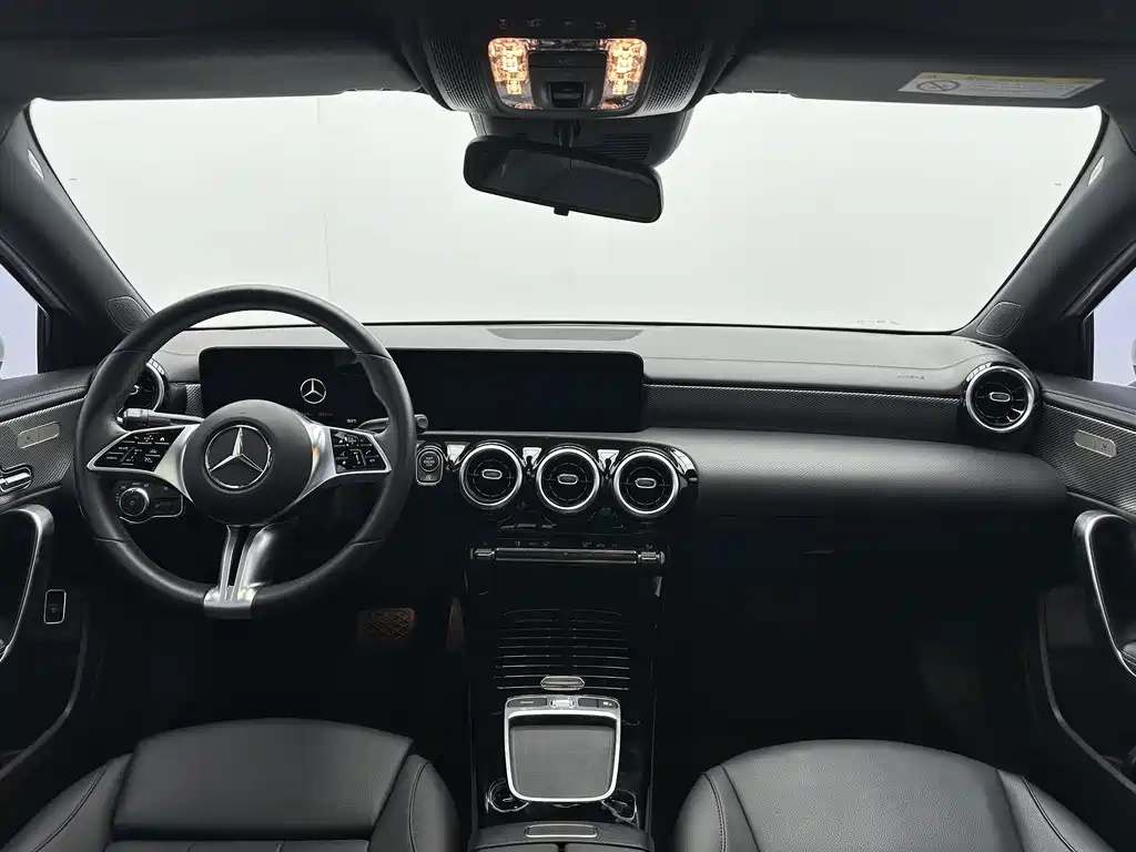 Mercedes-Benz A-Class — фото 7