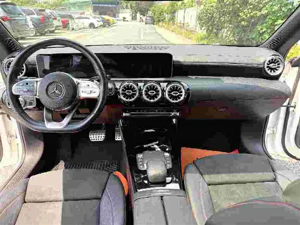 Mercedes-Benz CLA (Import) — фото 7