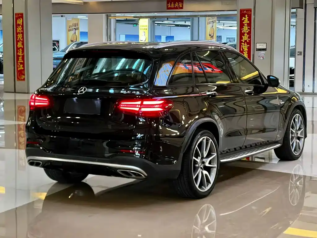 Mercedes-Benz GLC AMG — фото 2