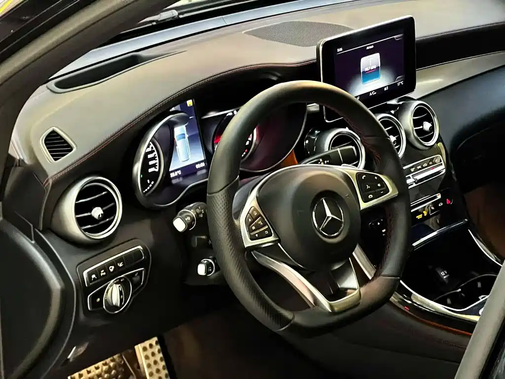 Mercedes-Benz GLC AMG — фото 8