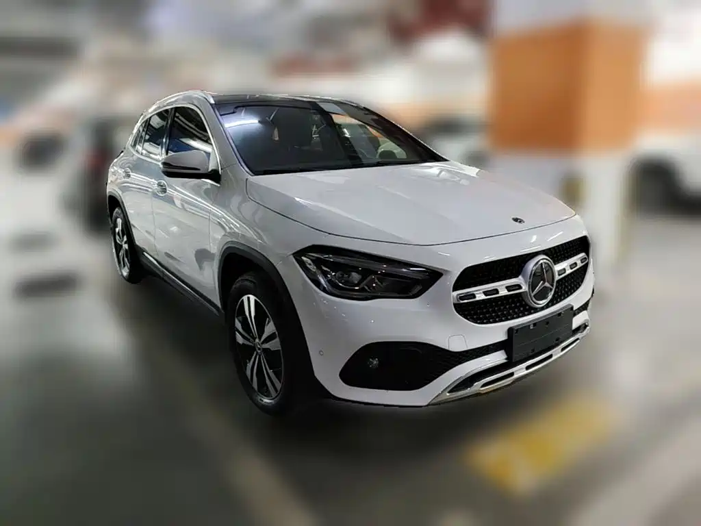 Mercedes-Benz GLA — фото 6