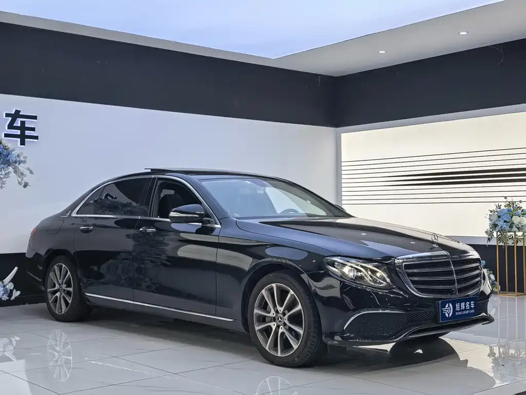 Mercedes-Benz E-Class — фото 3