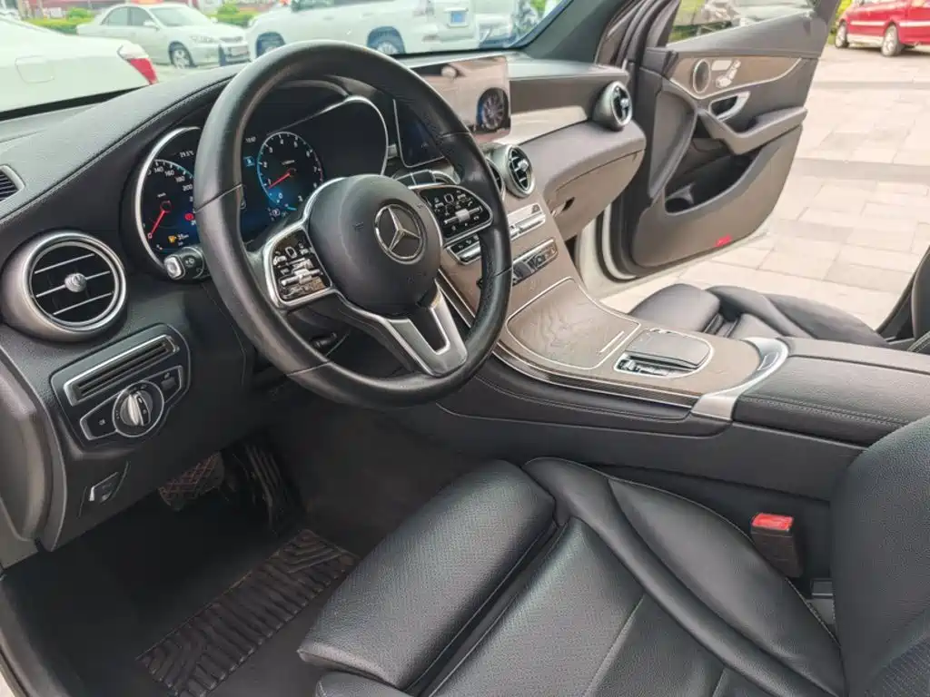 Mercedes-Benz GLC — фото 21