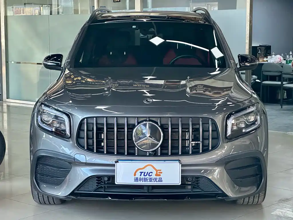 Mercedes-Benz GLB AMG — фото 2