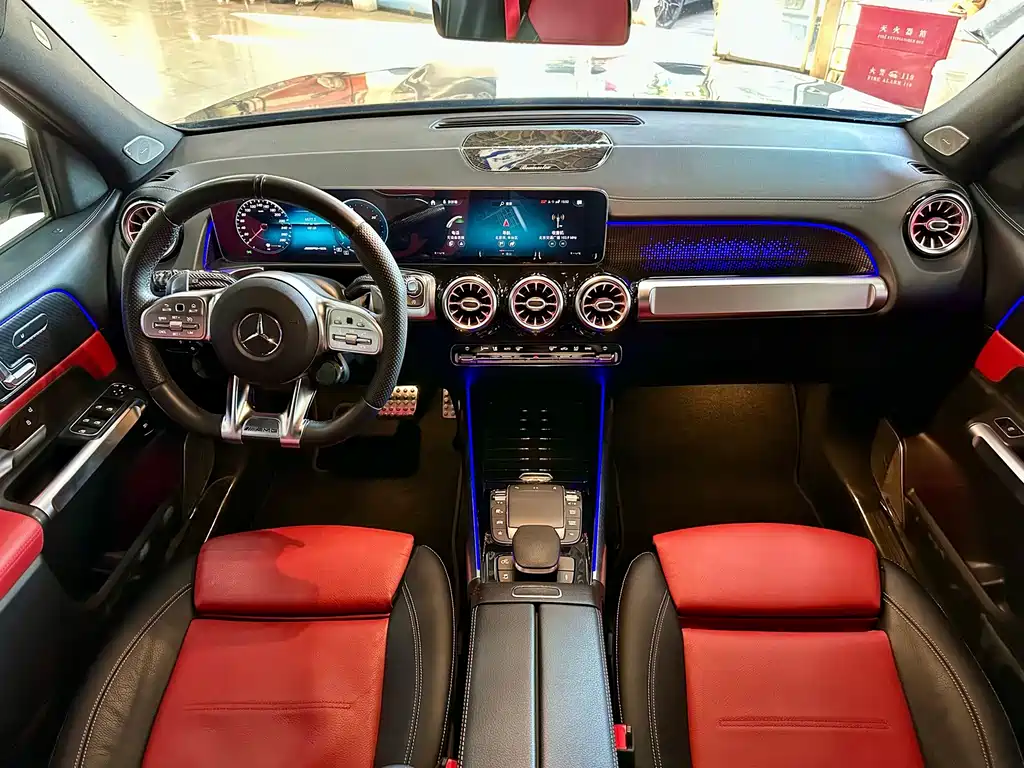 Mercedes-Benz GLB AMG — фото 5