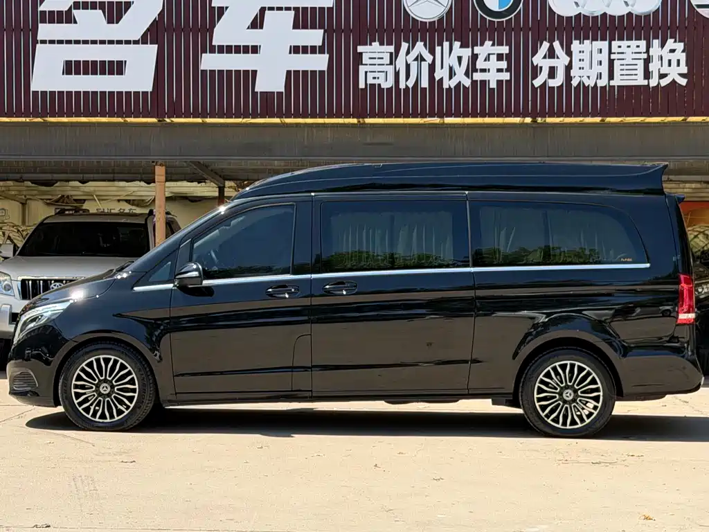 Mercedes-Benz V-Class — фото 4