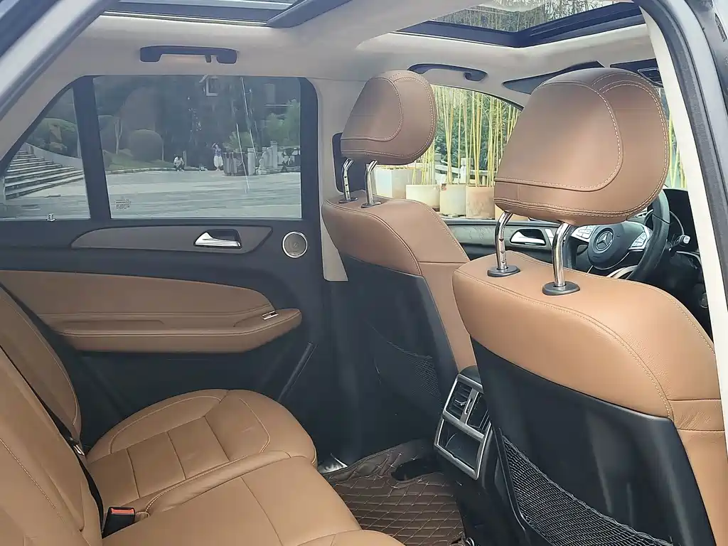 Mercedes-Benz GLE AMG — фото 11