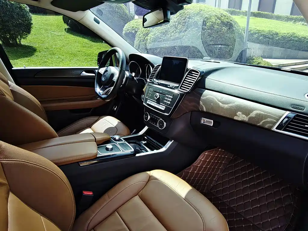 Mercedes-Benz GLE AMG — фото 22