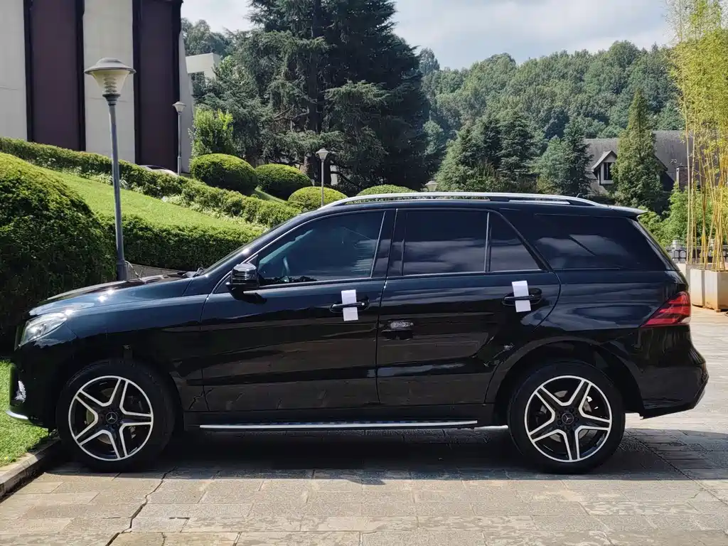 Mercedes-Benz GLE AMG — фото 7