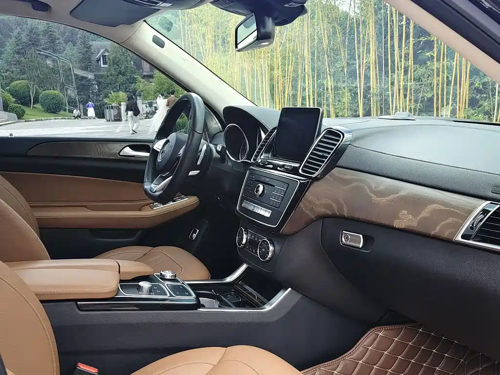 Mercedes-Benz GLE AMG — фото 10