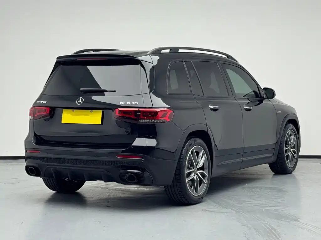 Mercedes-Benz GLB AMG — фото 2