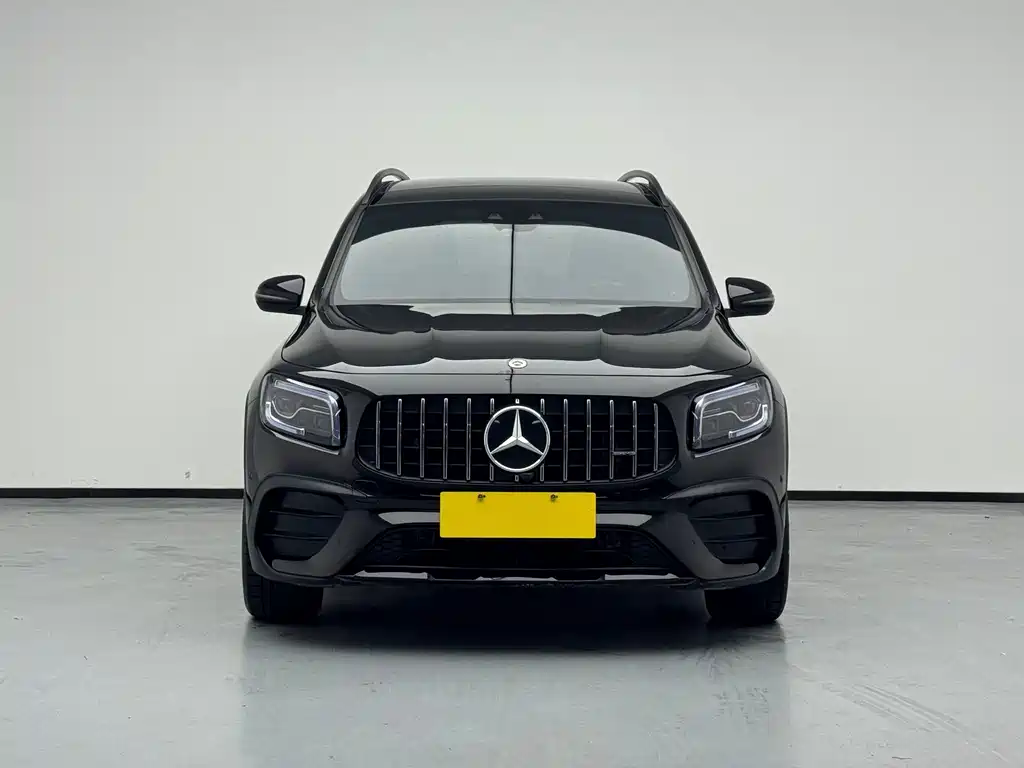 Mercedes-Benz GLB AMG — фото 4