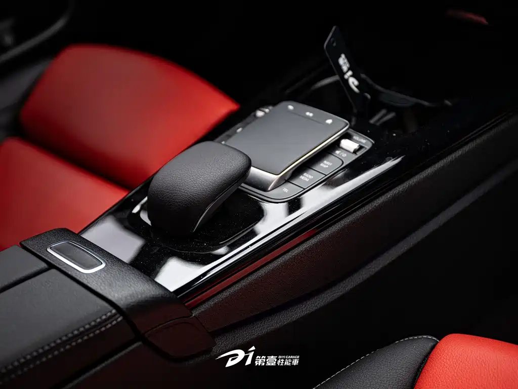 Mercedes-Benz A-Class AMG — фото 9