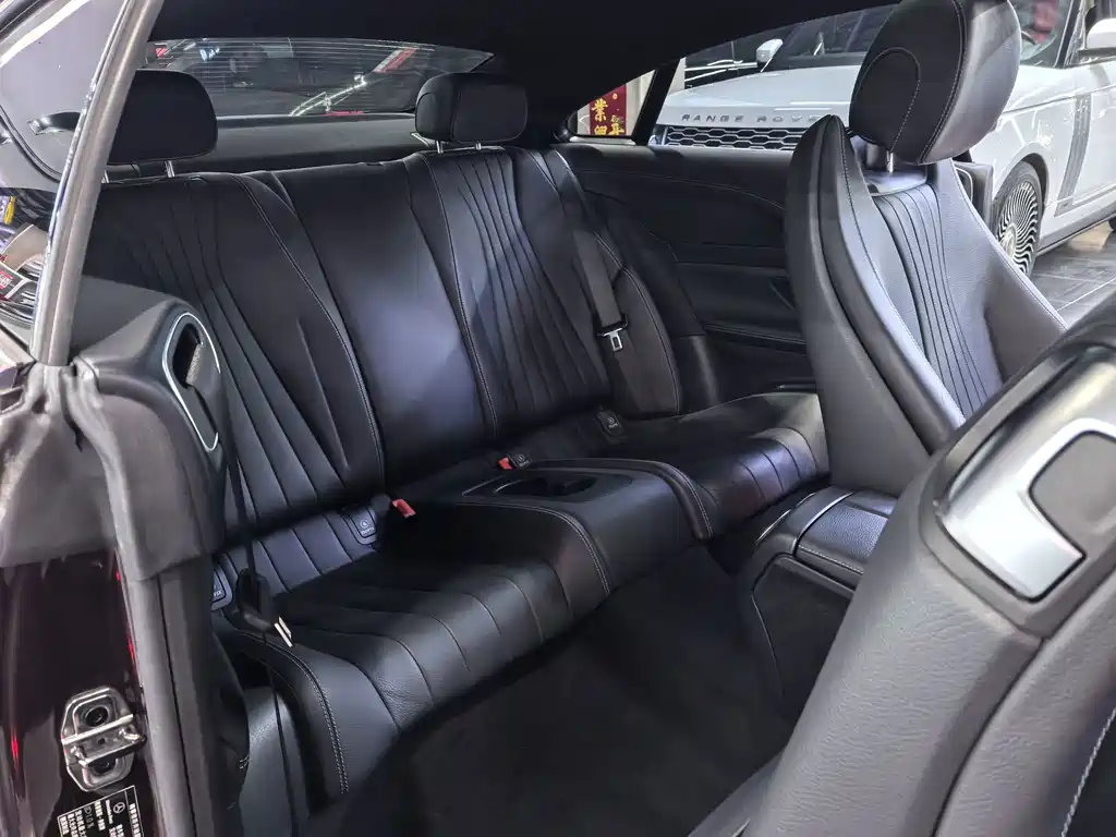 Mercedes-Benz E-Class (Import) — фото 11