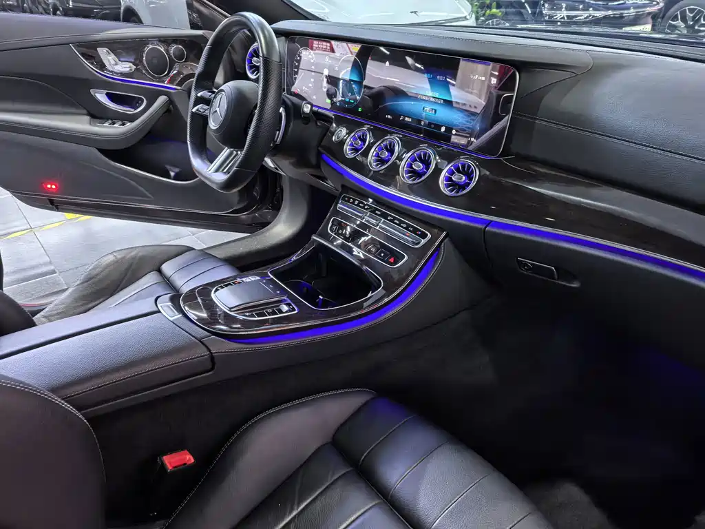 Mercedes-Benz E-Class (Import) — фото 9