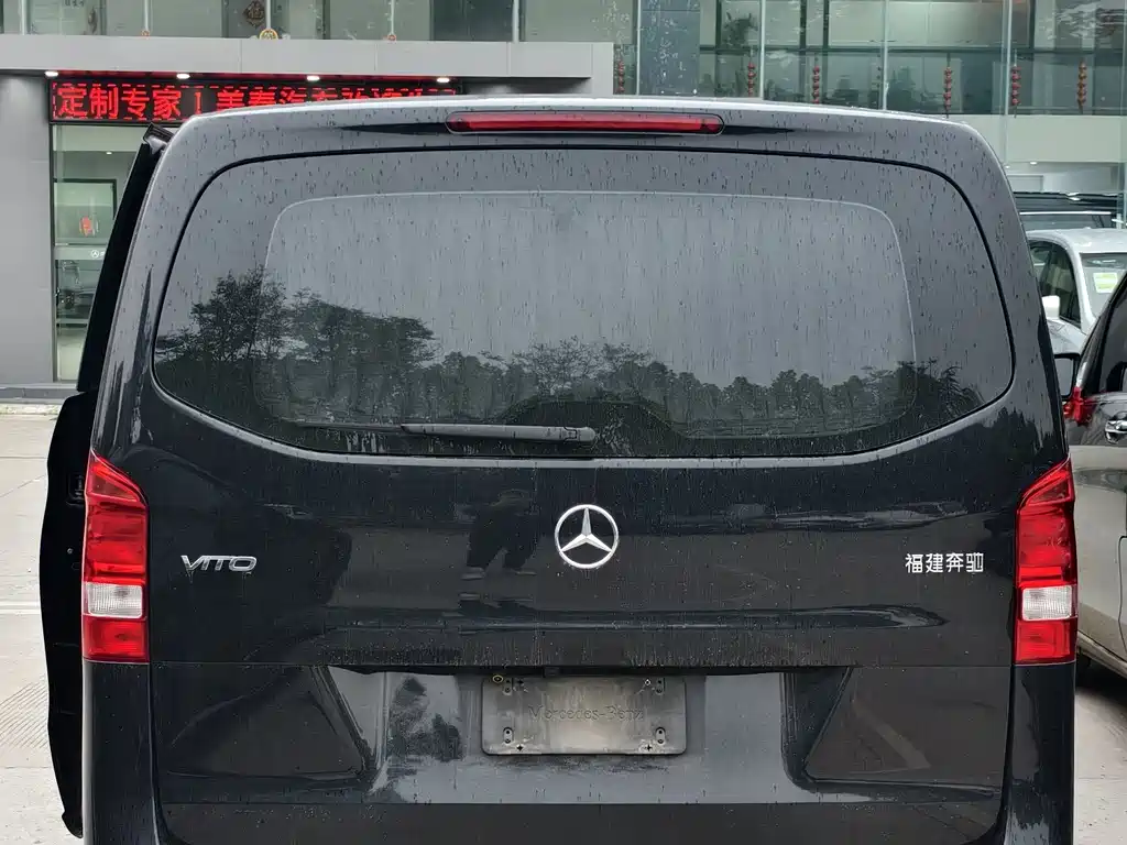 Mercedes-Benz Vito — фото 9