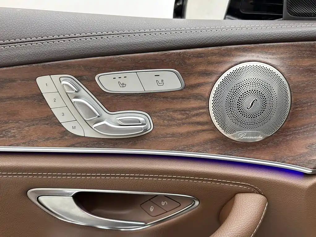 Mercedes-Benz E-Class — фото 15