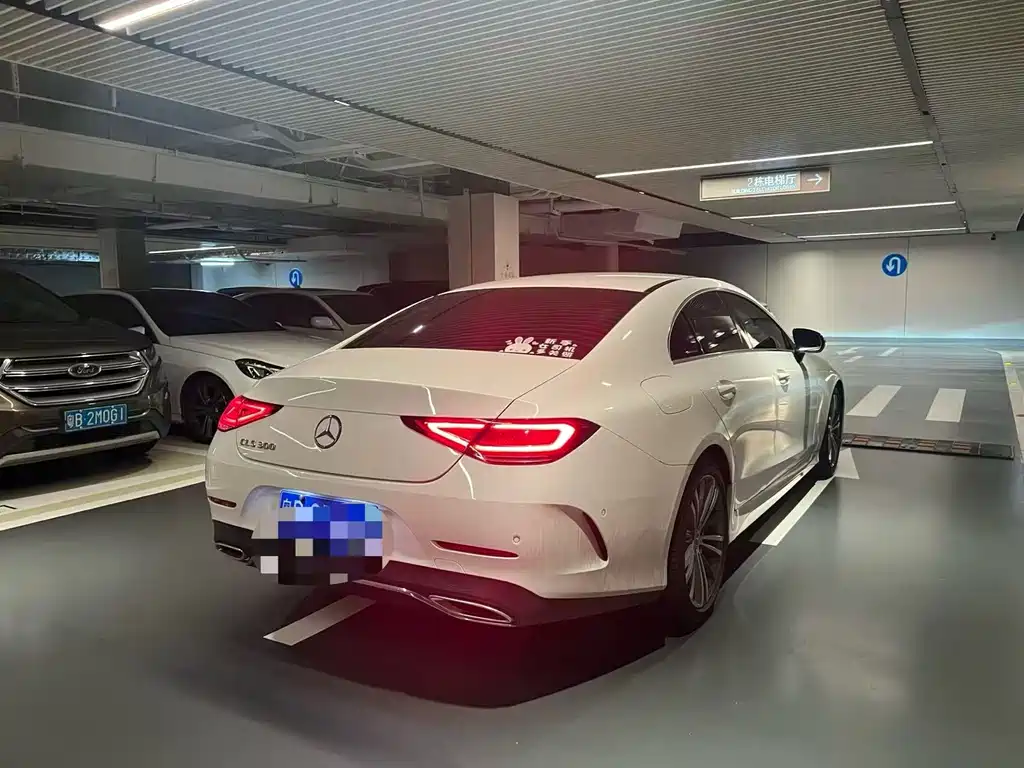 Mercedes-Benz CLS — фото 4