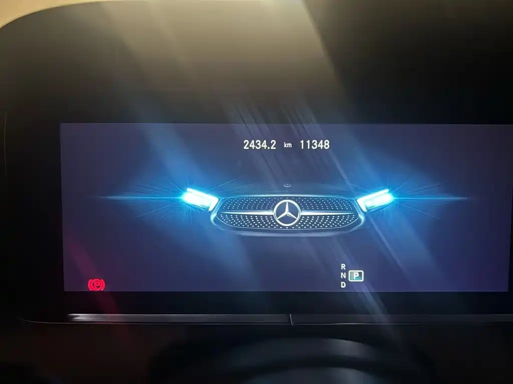 Mercedes-Benz CLS — фото 5