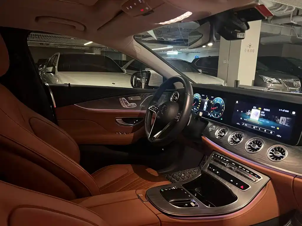 Mercedes-Benz CLS — фото 6