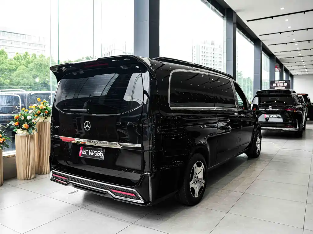 Mercedes-Benz Vito — фото 15