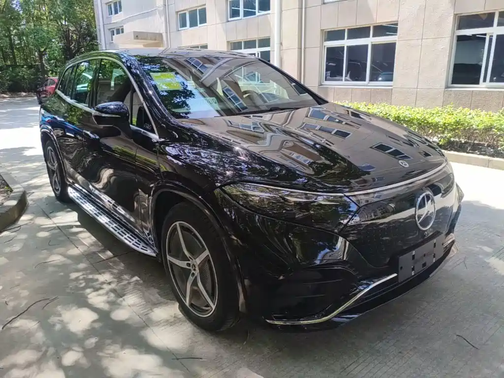 Mercedes-Benz EQS SUV — фото 4