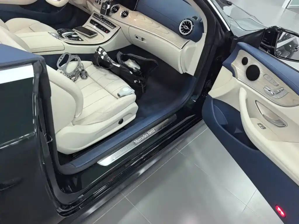 Mercedes-Benz E-Class (Import) — фото 9