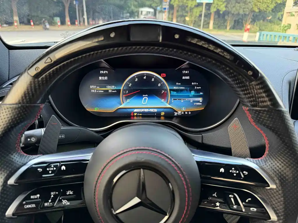 Mercedes-Benz AMG GT — фото 14