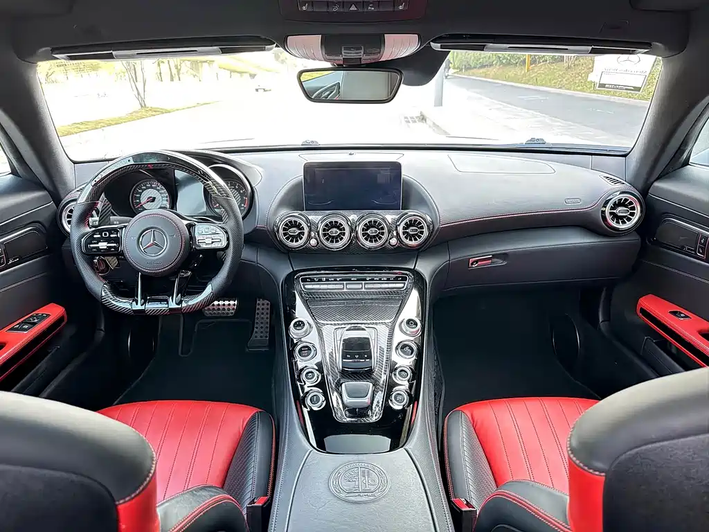 Mercedes-Benz AMG GT — фото 13