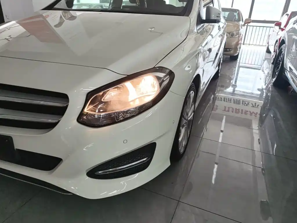 Mercedes-Benz B-Class — фото 24