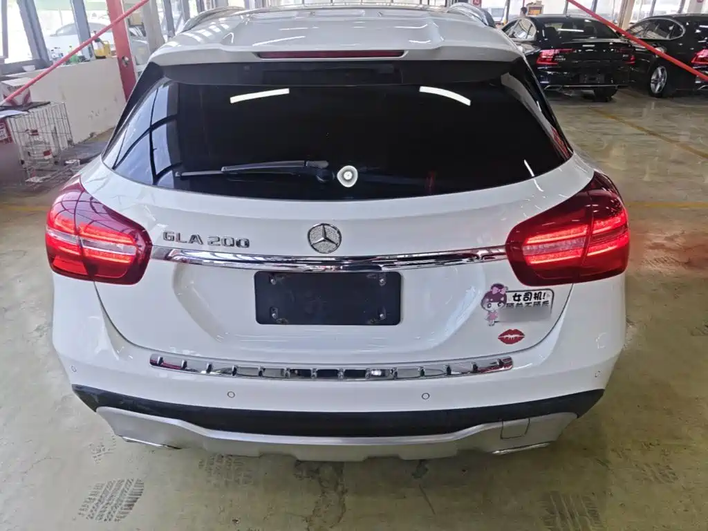 Mercedes-Benz GLA — фото 6
