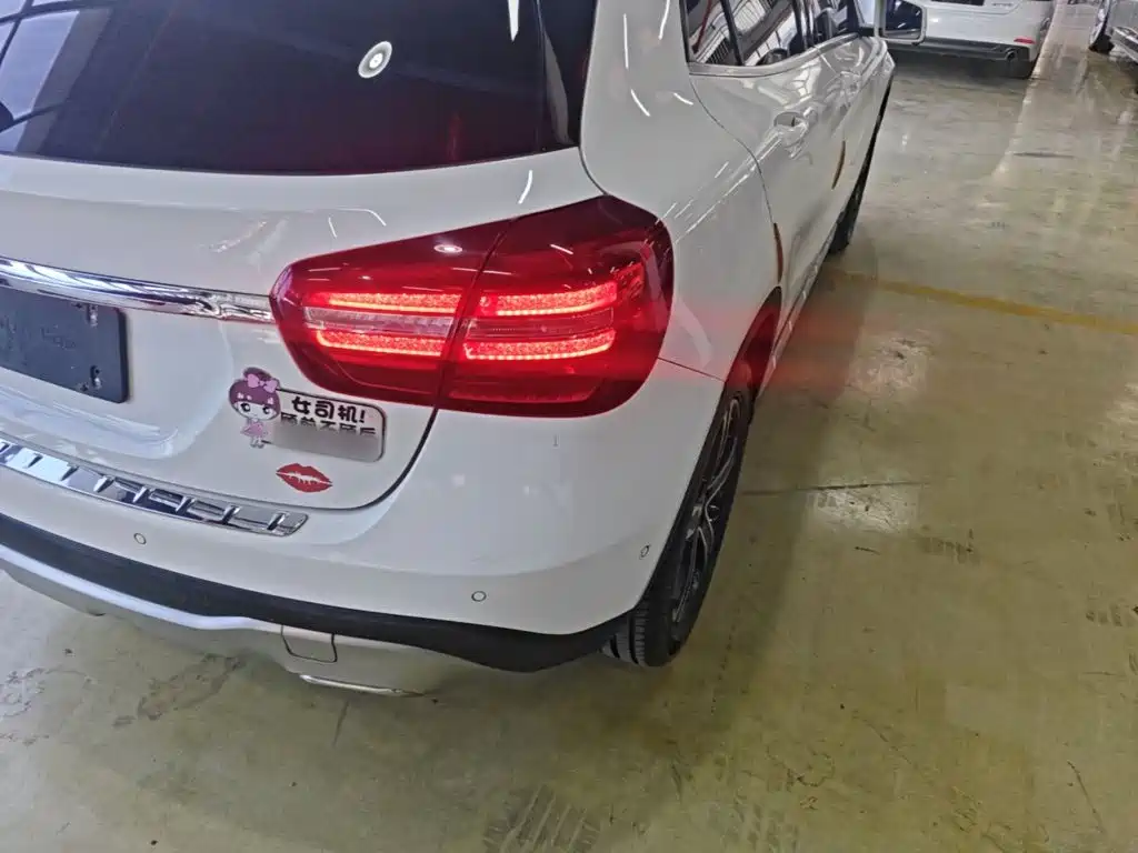Mercedes-Benz GLA — фото 8