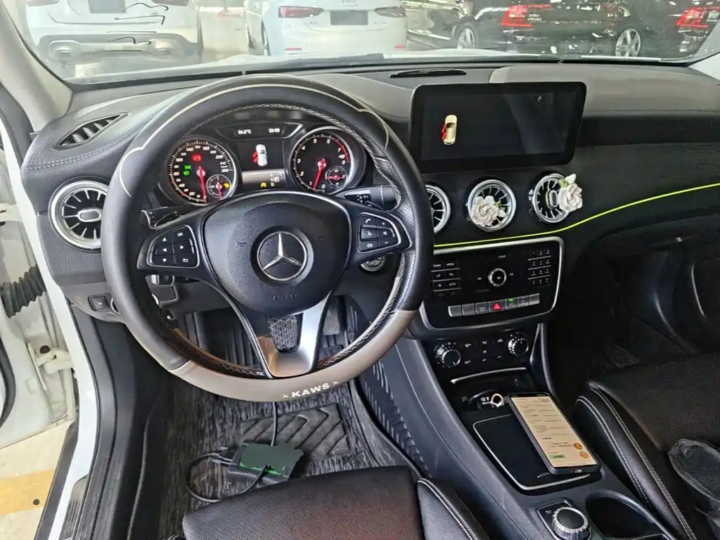 Mercedes-Benz GLA — фото 10