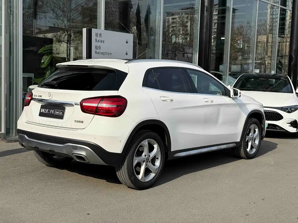Mercedes-Benz GLA — фото 5