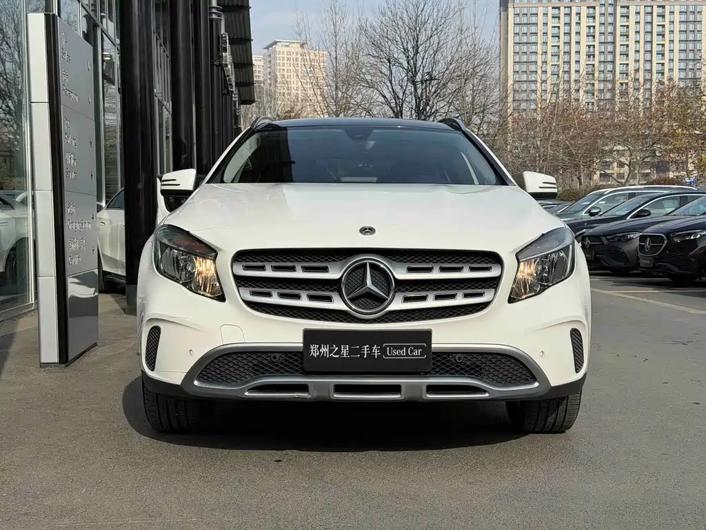 Mercedes-Benz GLA — фото 6