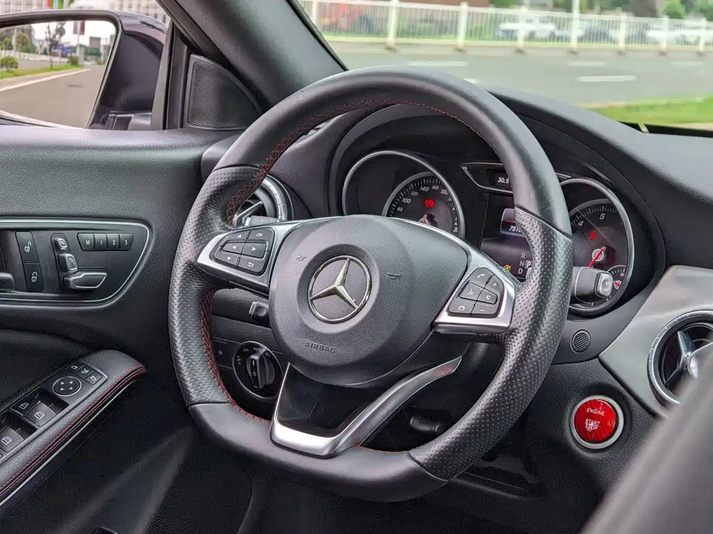 Mercedes-Benz CLA (Import) — фото 6