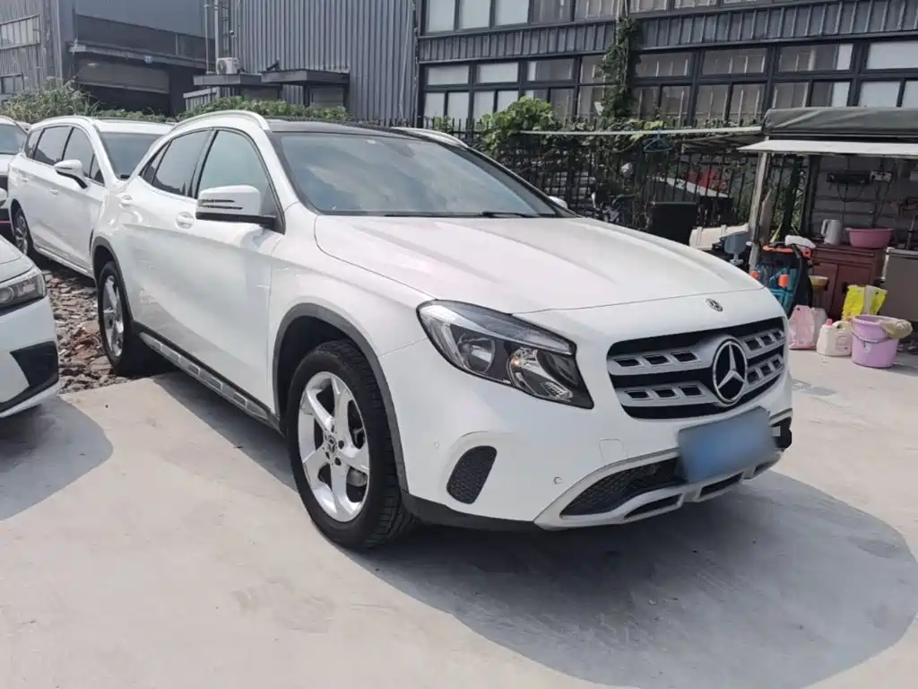 Mercedes-Benz GLA — фото 4