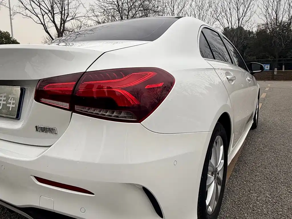 Mercedes-Benz A-Class — фото 14
