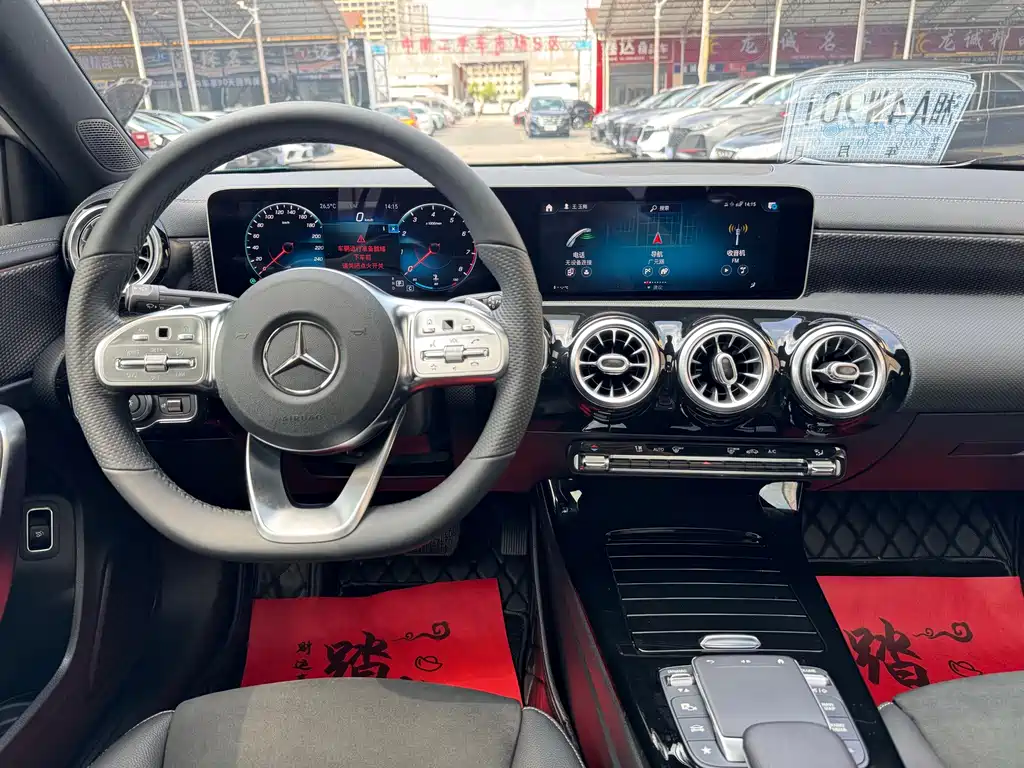 Mercedes-Benz A-Class — фото 11