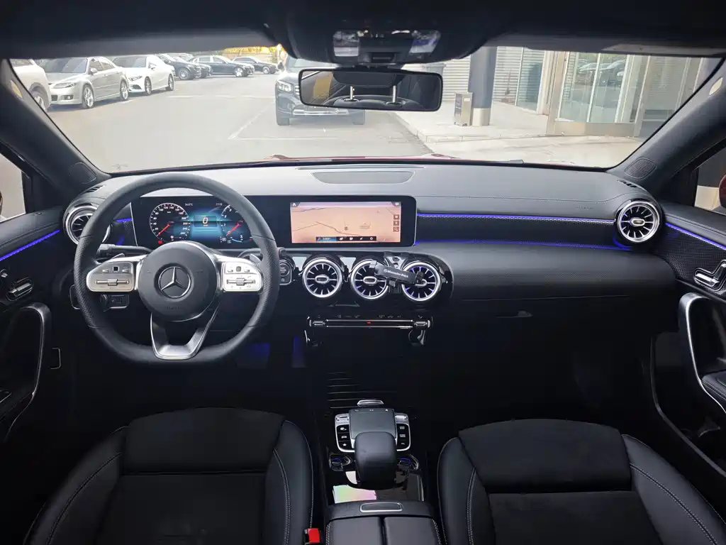 Mercedes-Benz A-Class — фото 14