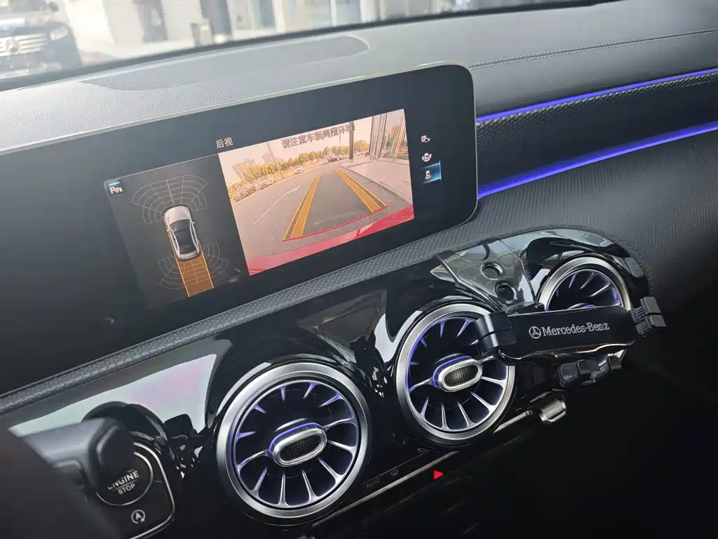 Mercedes-Benz A-Class — фото 15