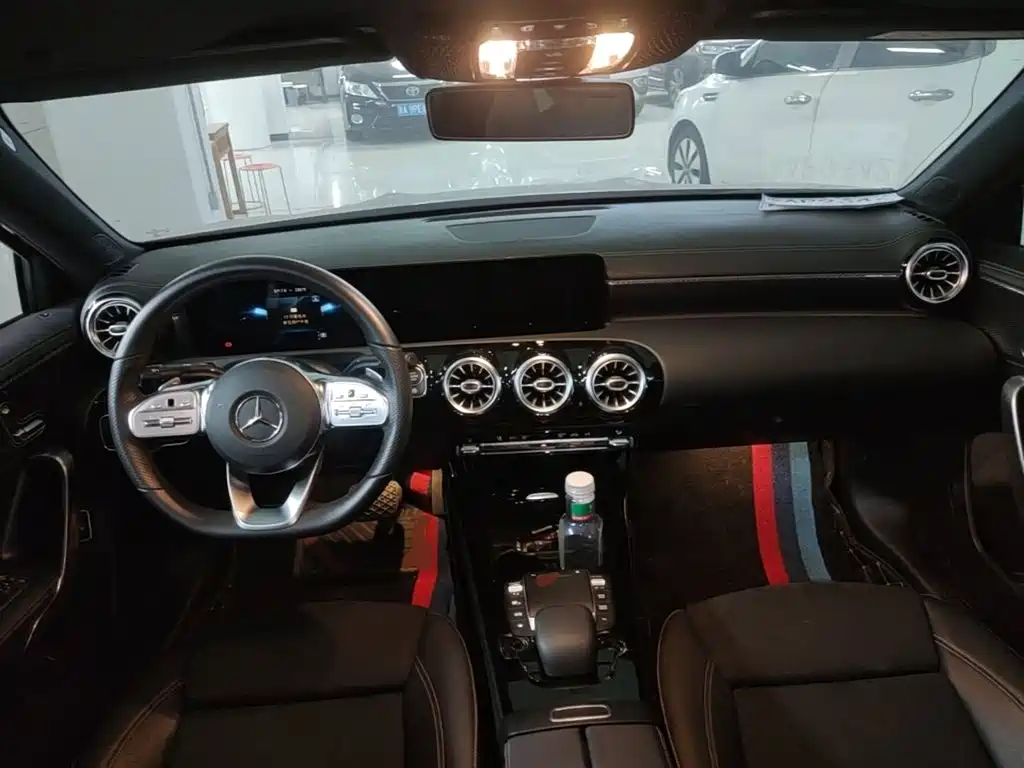 Mercedes-Benz A-Class — фото 10