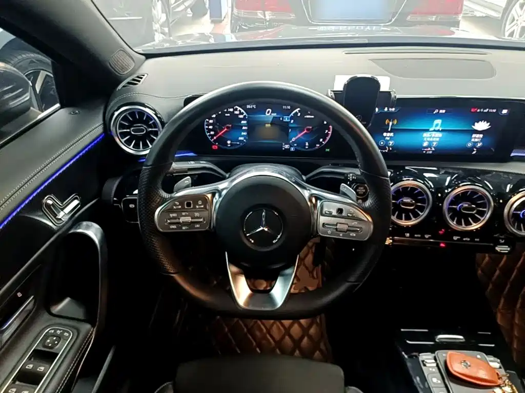 Mercedes-Benz A-Class — фото 11