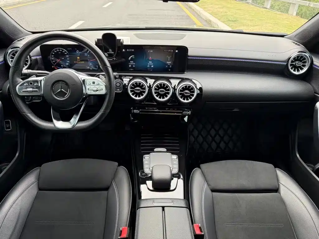 Mercedes-Benz A-Class — фото 10