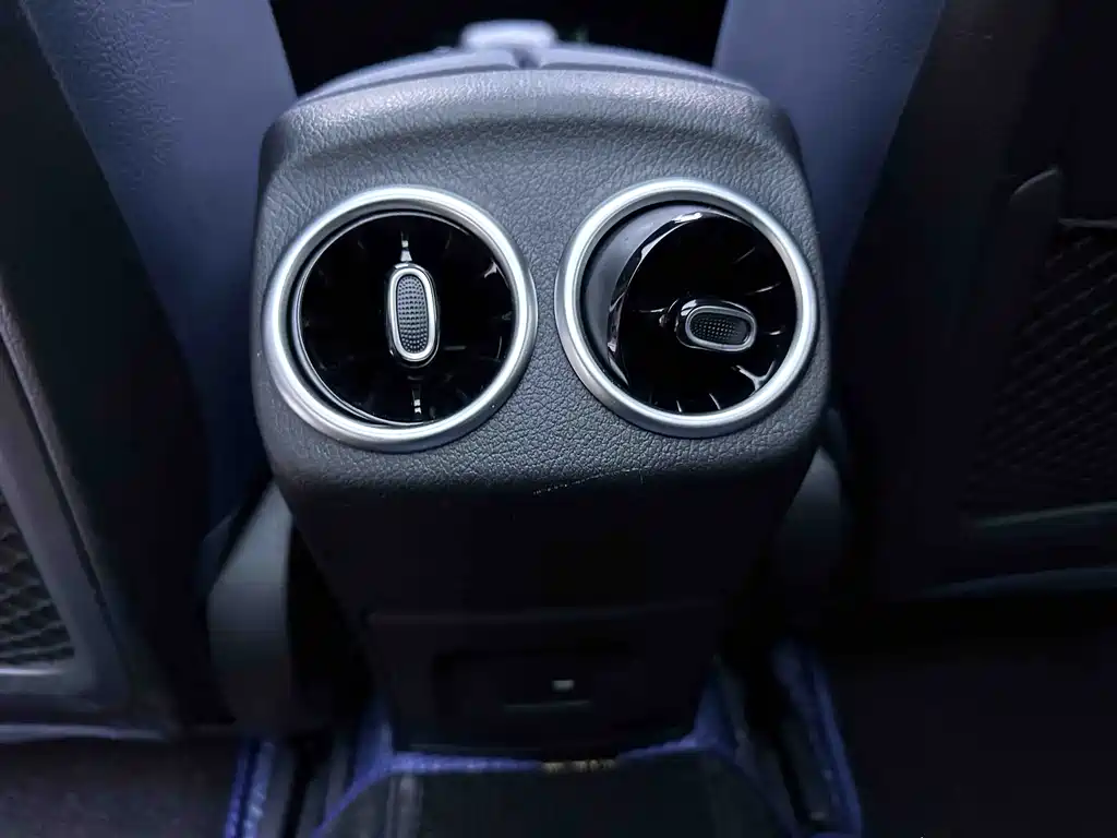 Mercedes-Benz A-Class — фото 17