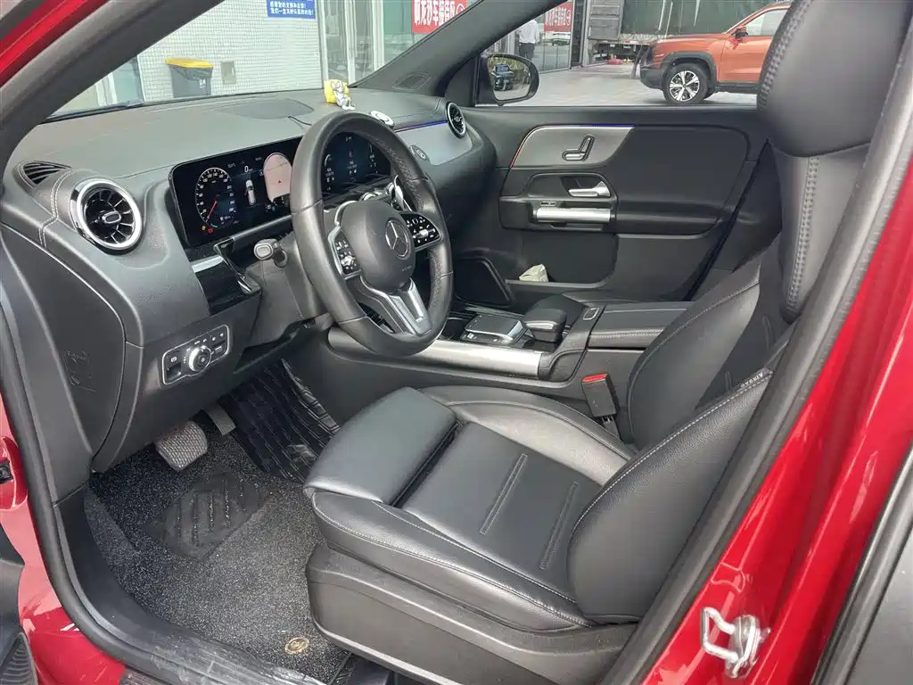 Mercedes-Benz GLA — фото 5