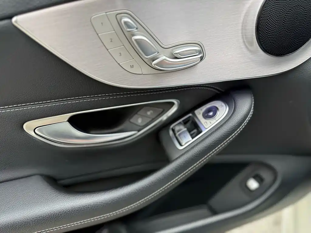 Mercedes-Benz C-Class (Import) — фото 4