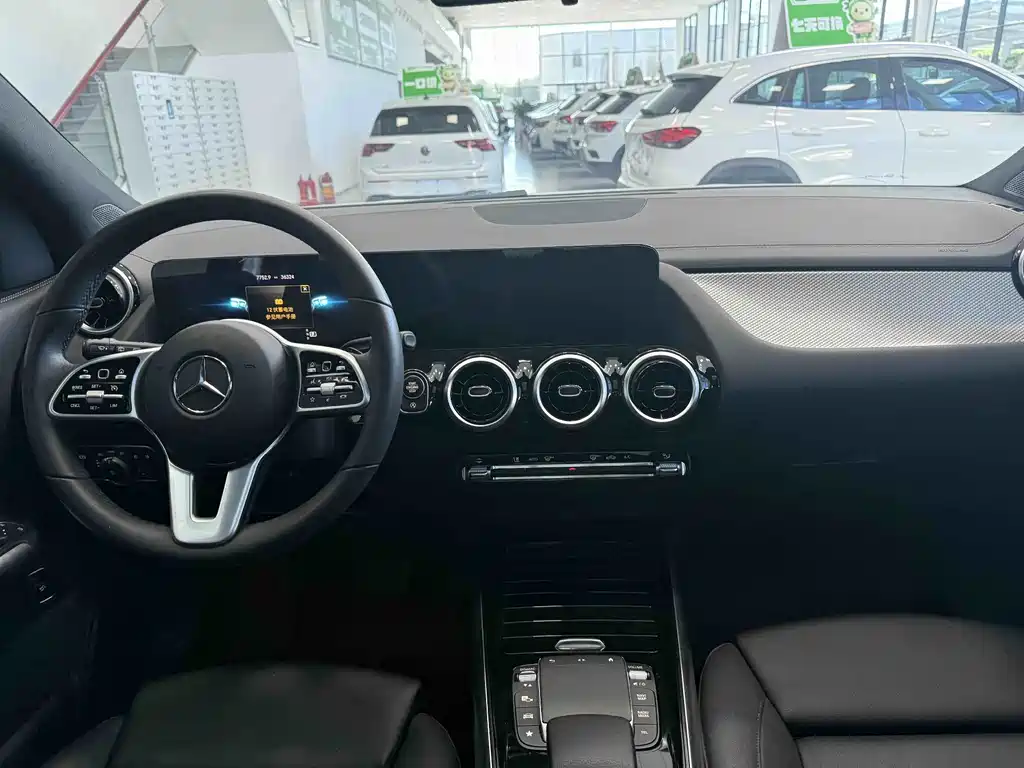 Mercedes-Benz GLA — фото 19